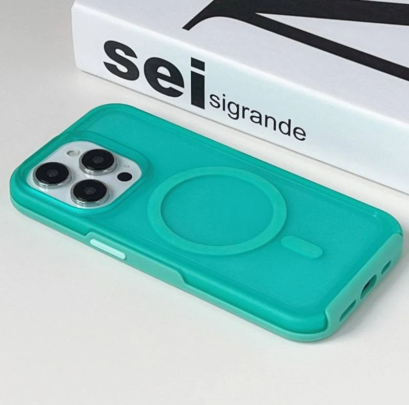 iPhone 15 Pro Max Magnetic Magsafe (Symmetry Silicone) Case