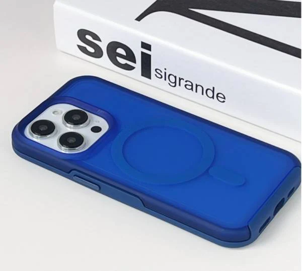 iPhone 15 Pro Max Magnetic Magsafe (Symmetry Silicone) Case